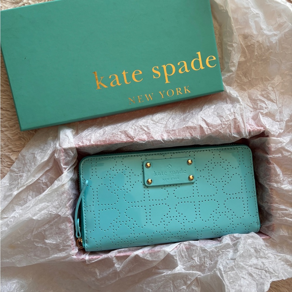 Kate Spade Jazzy Metro Spade Zip Wallet Wristlet